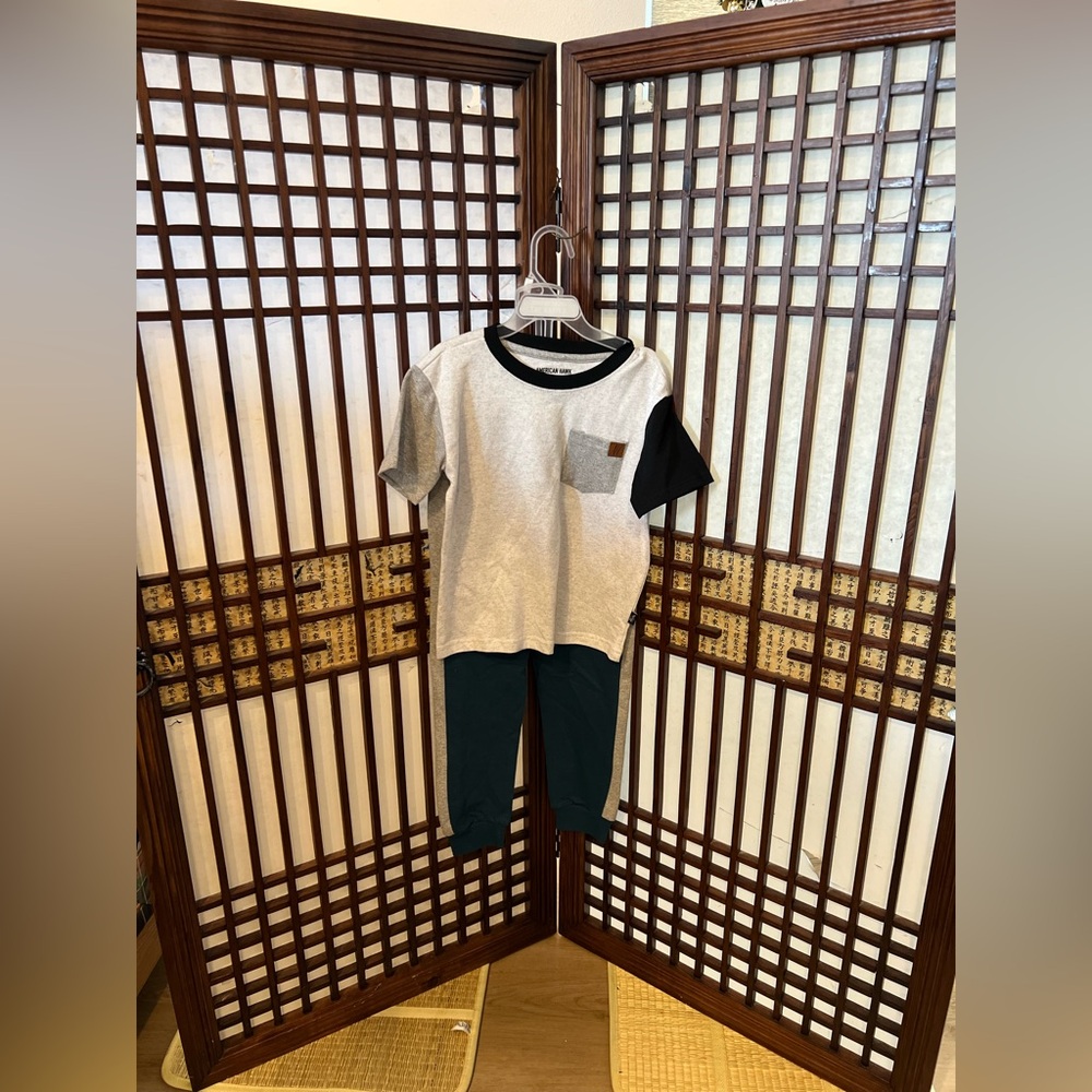 American Hawk Boys 2-piece set Colorblock Pocket Tee and Jogger Pants